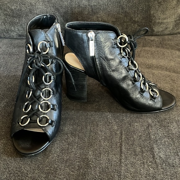 Nine West Corset shoe - Picture 2 of 6